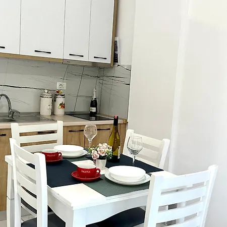 Shell 2 Apartman Golem