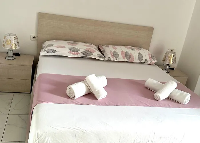 Shell 2 Apartament *