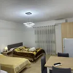 Appartement Shell 2 *