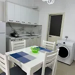 Shell 2 Appartement Golem (Tirana)